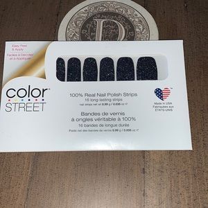 Color Street Living the Gleam